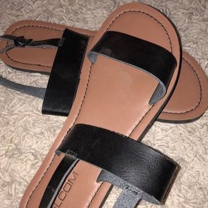 Volcom women’s sandals